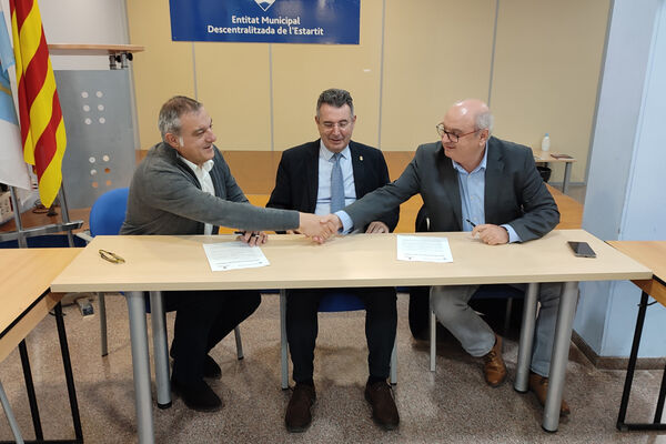 Signatura acord conveni EMD - Ajuntament de Torroella de Montgrí, desembre de 2023